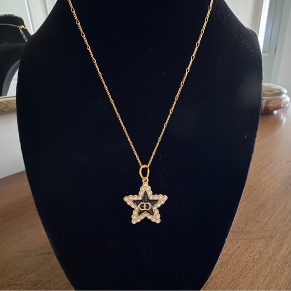 Christian Dior Zipper Pull Star Pendant Necklaces/ branded Dior pouch - Picture 3 of 9